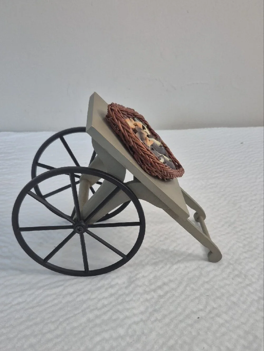 Vtg BYERS’ CHOICE carolers ACCESSORY fish monger cart CRIES OF LONDON 2001